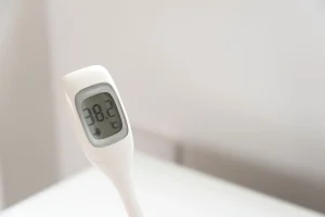 東大島（江東区）の歯医者、クローバー歯科東大島でウイルス性口内炎とは？ほかの口内炎との違いや原因を解説